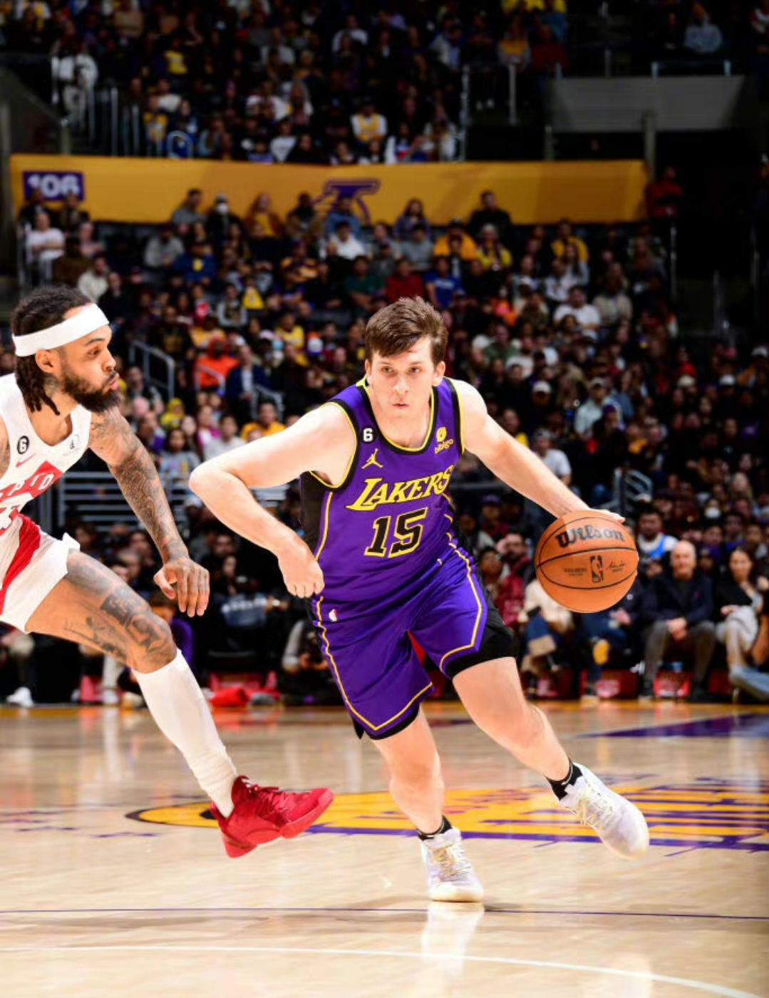 九游平台登录入口公牛观众热烈欢呼！，东契奇迎来二十赛季出色发挥全场沸腾不已的简单介绍