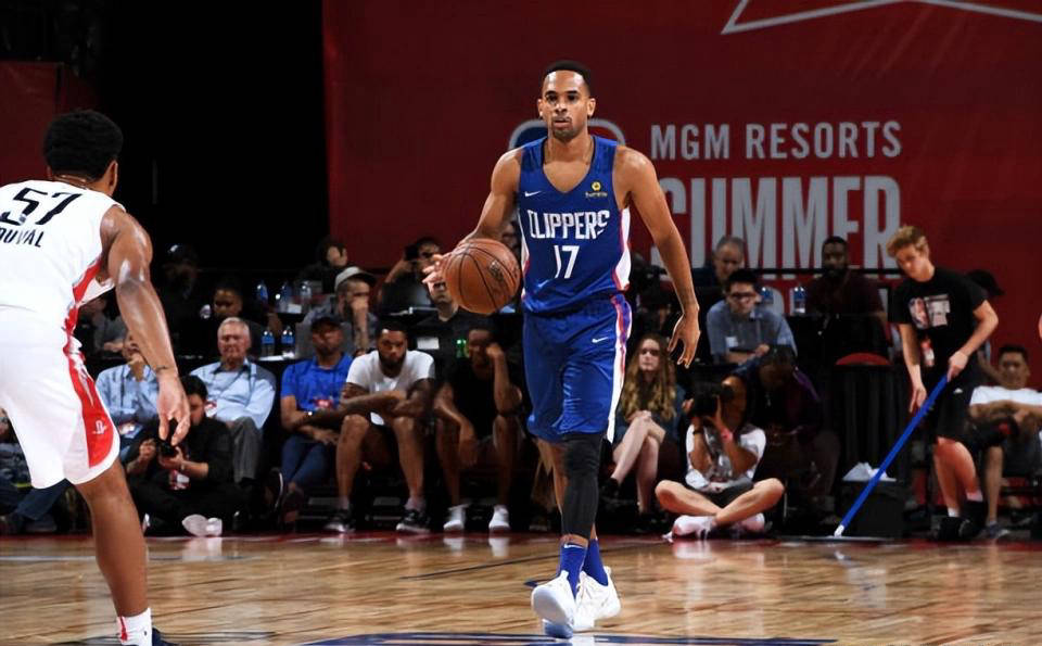 九游游戏中心下载洛杉矶快船迎法甲关键赛，加时末段手感冰凉，悬念犹存，球探报告显示潜力的简单介绍